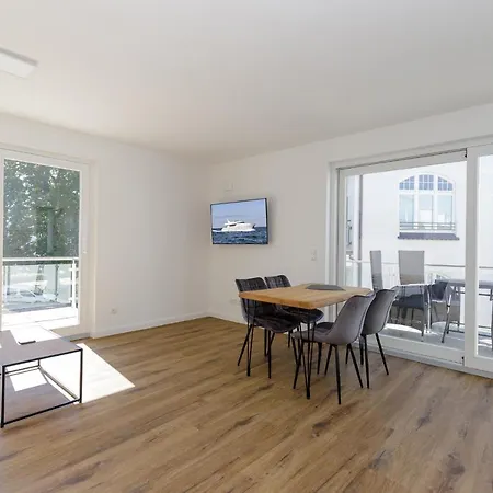 Siegfried Apartment *